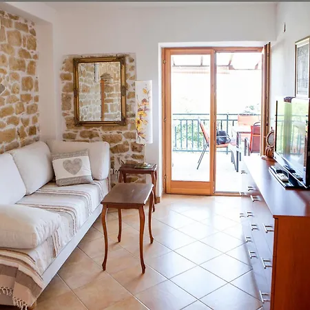 Astalavista Apartmán Donji Okrug (Ciovo)